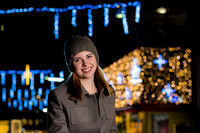 THEMENBILD, Weihnachten, junge Frau