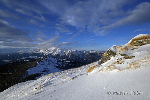 Krahbergzinken: Blick über die Planai zum Dachsteinmassiv