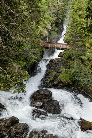 THEMENBILD, Wandern in Österreich, Wilde Wasser